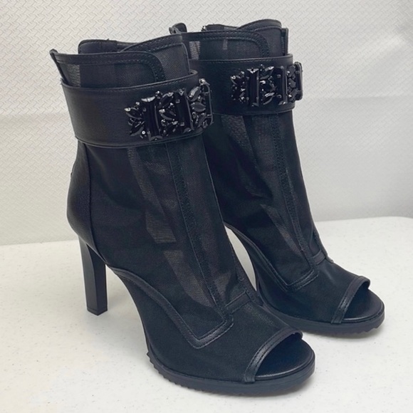 Karl Lagerfeld Blayze Lug Sole Booties 
